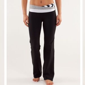 Lululemon Astro Pant Black Arrow Chevron Herringbone White Black Size 4R